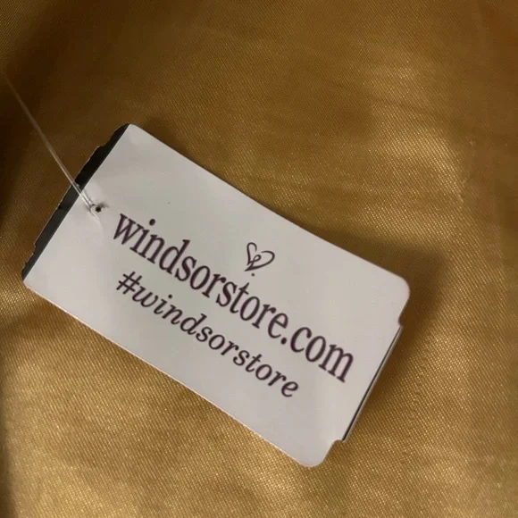 Dress - Picture 7 of 8